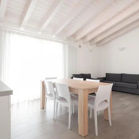 Finisterrae 9 - Immobiliare Living Lido di Jesolo